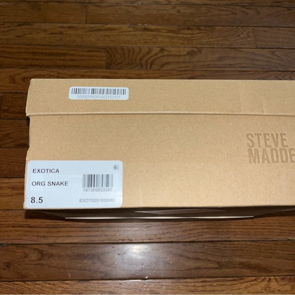 Steve Madden Orange Snake Print Exotica Ankle Wrap Sandals Women’s Size 8.5 - Picture 9 of 10